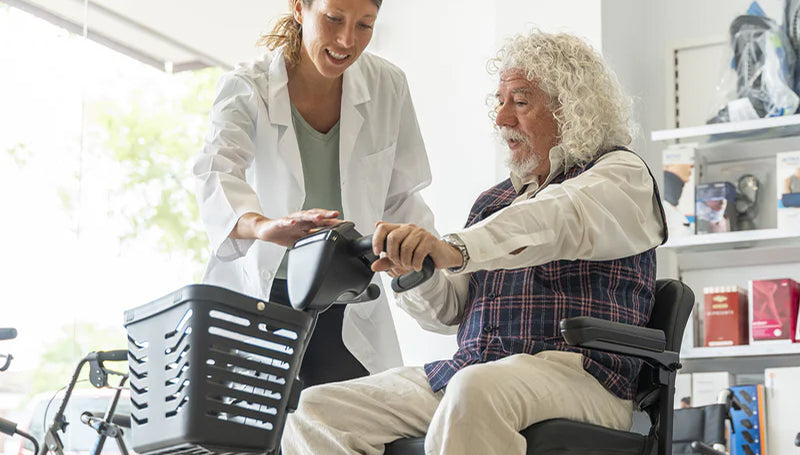 Scootmobiel via WMO of PGB – Wat Zijn Je Opties?